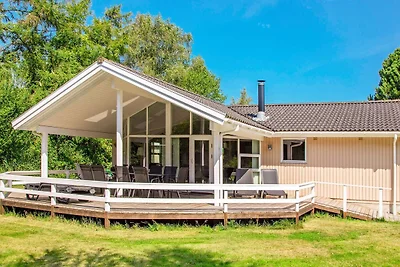 10 Personen Ferienhaus in Væggerløse-By Traum
