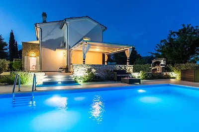 West Wing mit schönem beheiztem Pool
