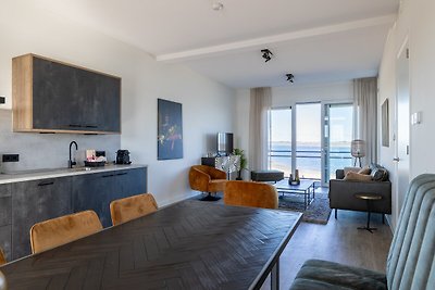 Luxe appartement met uitzicht op het water