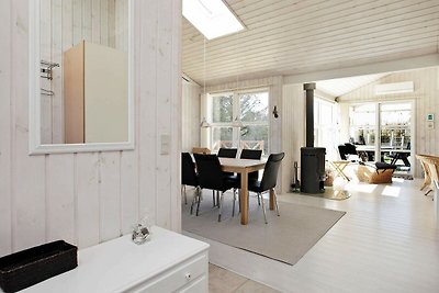 Modernes Ferienhaus mit Sauna in Lønstrup