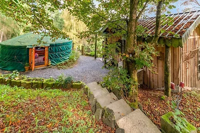 Lebhaftes Ferienhaus mit Garten