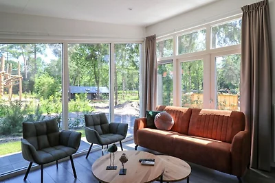Bungalow mit Pool in Hoenderloo