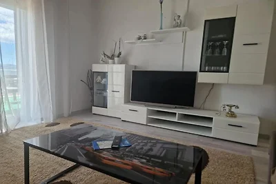 Three-Bedroom Apartment With Sea View (A2)