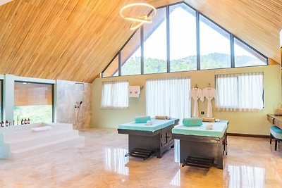 Lussuosa Royal Suite nel cuore di Koh Samui