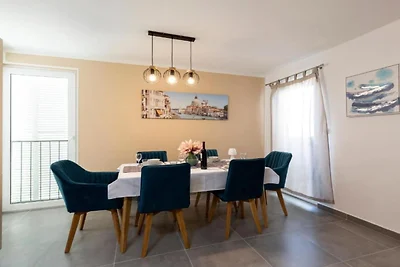 Charming Apartment Sant Elia - Two Bedroom...