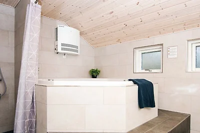 Cottage luminoso e moderno a Jegum-By Traum