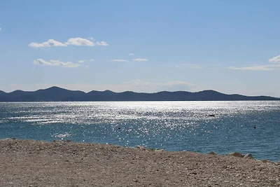 Appartamento a Zara-Kozino con vista mare