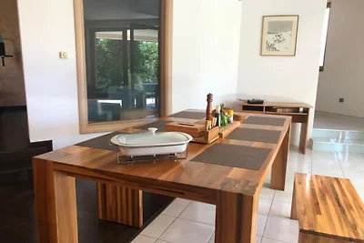 Five Bedroom Villa with Terrace and Garden