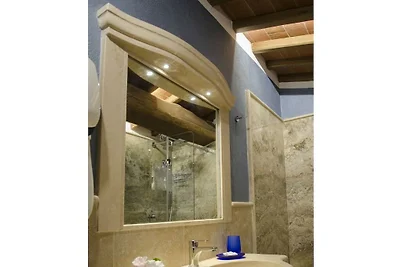 Wohnung in Bucine mit Schwimmbecken
