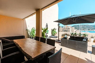 Wohnung in La Faviere mit Meerblick-Pool