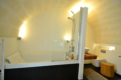 Moderne Villa in Cisternino mit Swimmingpool