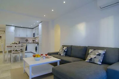 Wohnung in Fuengirola mit Schwimmbecken