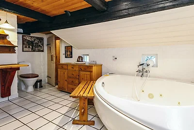 4 persone case ad Asaa