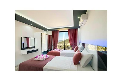 Villa in Kalkan mit Schwimmbecken