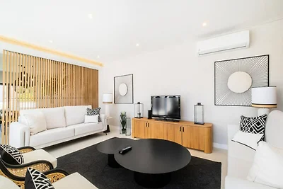 Villa in Galé mit Pool und Grillplatz