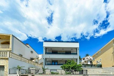 Modern Villa Futura with pool