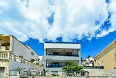 Modern Villa Futura with pool