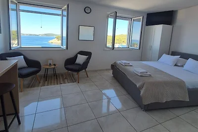 Apartments Matea - Studio with Sea View (2 Ad...