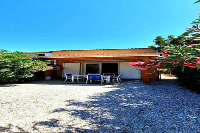 Ruhiges Gartenhaus am Meer