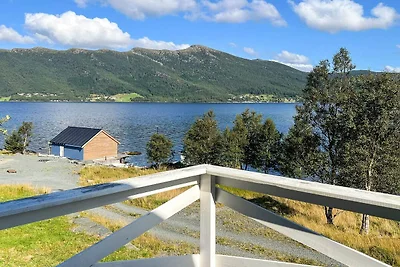 8 Personen Ferienhaus in Svelgen