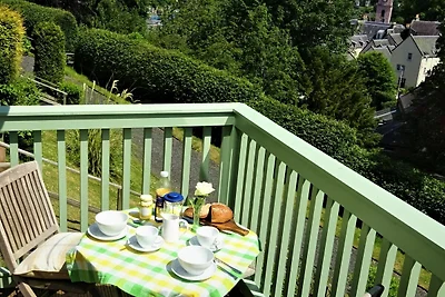 Splendido cottage circondato da un giardino