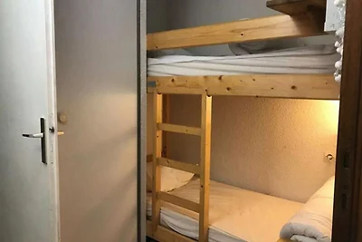 Apartment in einem Dorf mit Sommerpool