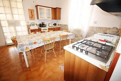 Villa spaziosa con ampia veranda