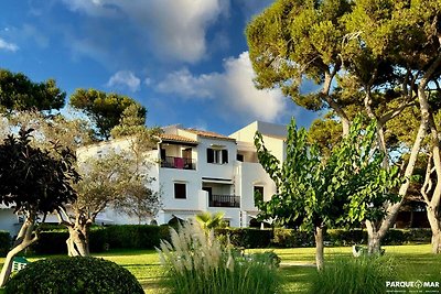 Bella casa vacanze con piscina in comune