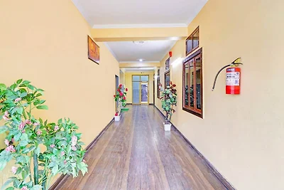 Super Hotel O Vidhan Sabha Chowk