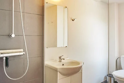 6 Personen Ferienhaus in Nexø-By Traum
