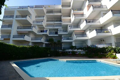 Appartement met zeezicht vlakbij het strand