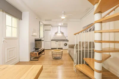 Villa Claudia - Apartment In Sevilla.