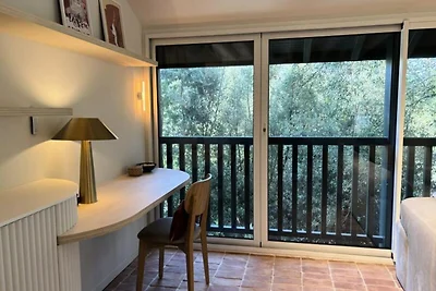 Villa nahe Bourdaines Strand mit Pool