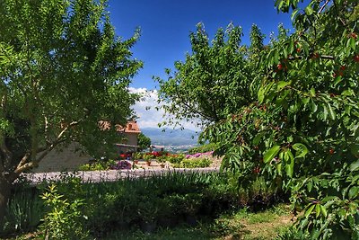 Bauernhaus in Loro Ciuffenna mit Garten