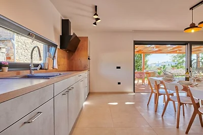 Villa in Marčana mit Schwimmbecken