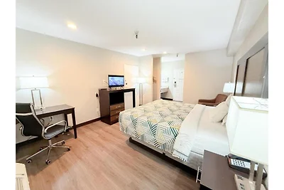 Comfortabel kingsize bed | Nsmk, Micfridge