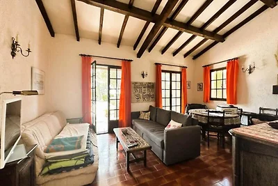 Villa in Valcros mit Pool und Meerblick