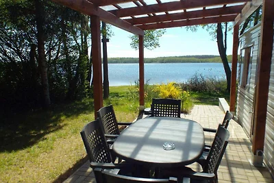 Mobile Home im Ferienpark mit Seezugang