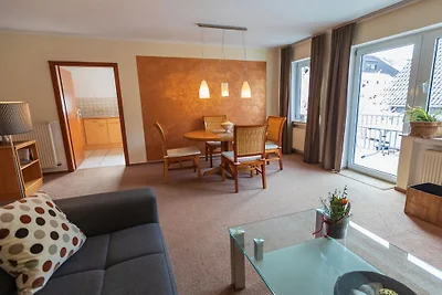 Lily, balkon en uitzicht op de Moezel