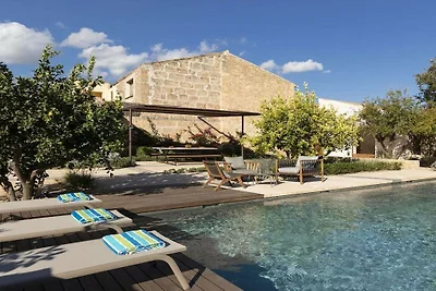 Finca in Consell mit Schwimmbecken