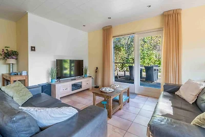 Sehr geschmackvoll eingerichtetes Landhaus fü...