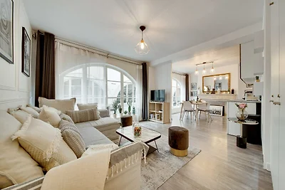 GEWELDIG HISTORISCH PARIJS APPARTEMENT NAAST ...