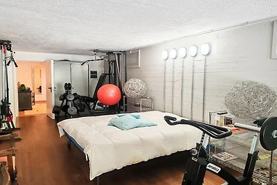 Elegante Villa mit Pool