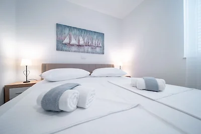 Moderne Wohnung in Supetarska Draga