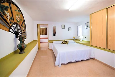 Belvilla di OYO El Chalet de Lucםa