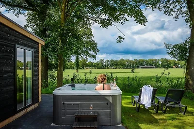 Luxuriöse Panorama-Lodge mit Whirlpool