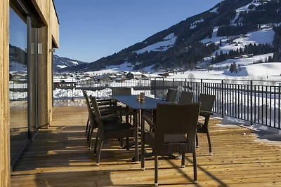 Luxuriöses Penthouse am Golfplatz