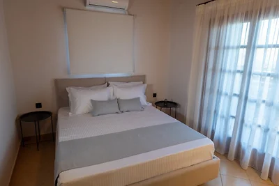 Villa in Panormo mit Pool und Strandnähe