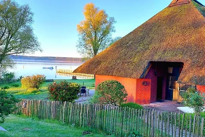 Maison de plage au bord du lac - avec bateau ...