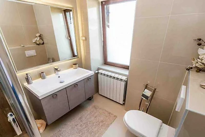Modern Comfort  - One Bedroom Apartment...